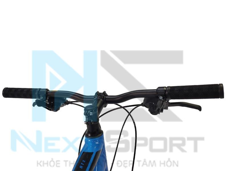 Xe đạp địa hình NSB MTB GIANT ATX 26 có thiết kế ghi đông không sừng, không gây vướng víu khi sử dụng